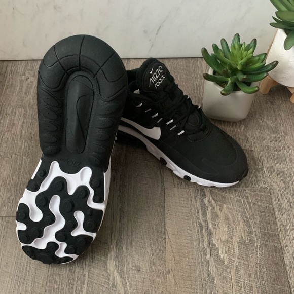 Nike Air Max 270 React - Picture 8 of 8